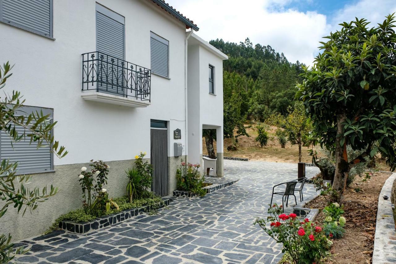 Casa Do Ferreiro II Hotel กอยส์ ภายนอก รูปภาพ
