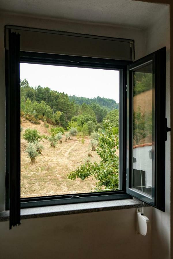Casa Do Ferreiro II Hotel กอยส์ ภายนอก รูปภาพ